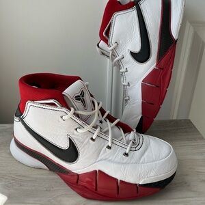 Nike All-Star Basketball Sneakers Size 9 - White, Red, and Black